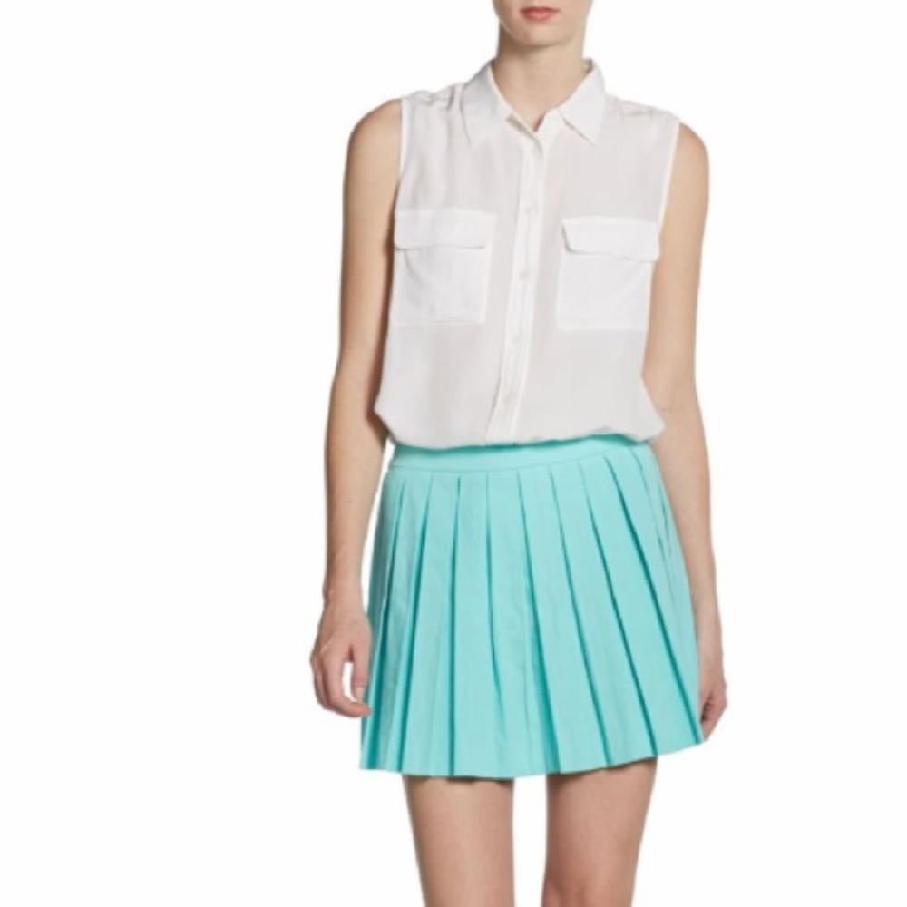 🥳HOST PICK🥳ALICE + OLIVIA AQUA PLEATED SKIRT - Picture 2 of 8